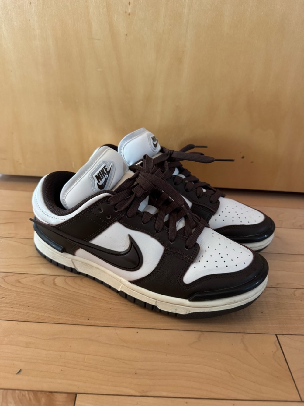 Nike Women’s Low-Top Sneakers - White & Brown